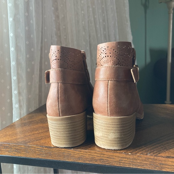 Steve Madden ankle booties - Picture 7 of 8